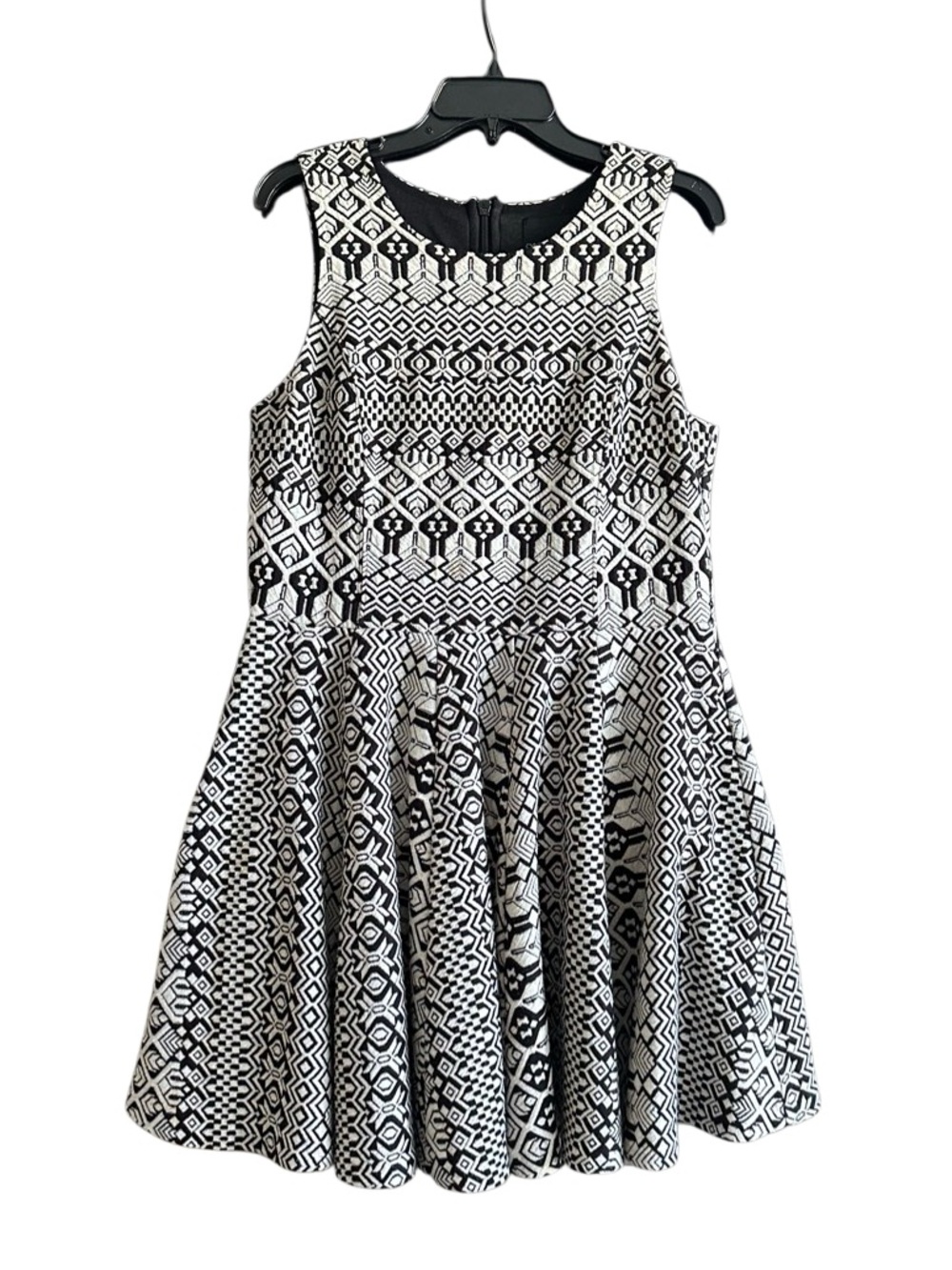 Cynthia Rowley Black & White Geometric Fit-and-Flare Dress. Size Large - Picture 3 of 11